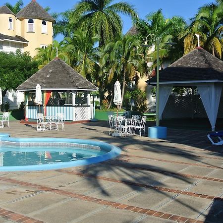 Beach One Bedroom Suite 13 Ocho Rios Exterior photo