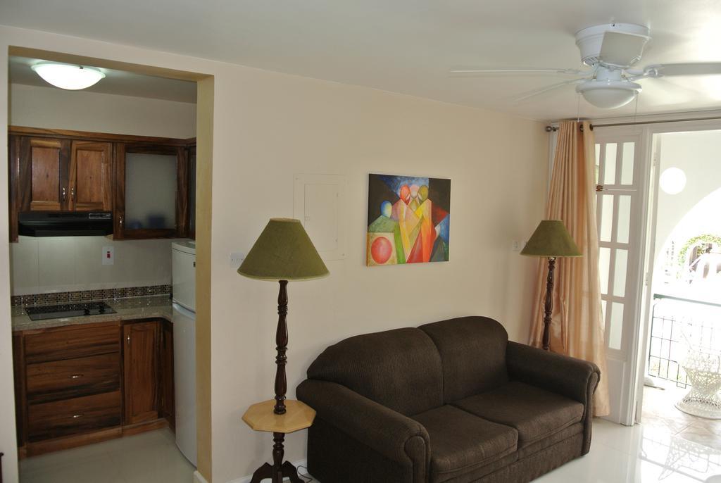 Beach One Bedroom Suite 13 Ocho Rios Exterior photo