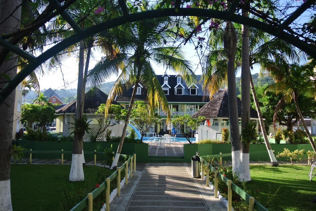 Beach One Bedroom Suite 13 Ocho Rios Exterior photo